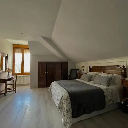 Hotel Rural El Torrejon Arenas De Cabrales