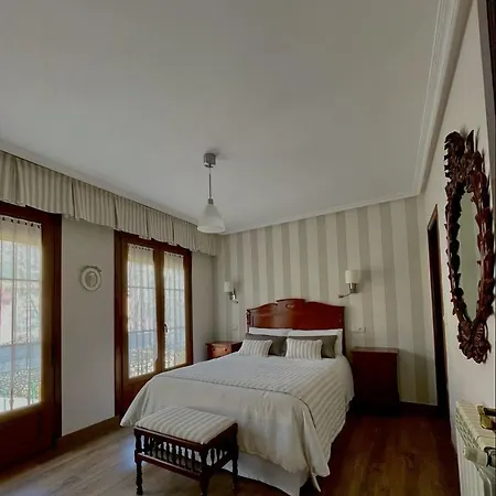 Hotel Rural El Torrejon Arenas De Cabrales