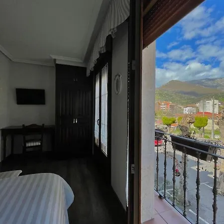 Hotel Rural El Torrejon Arenas De Cabrales